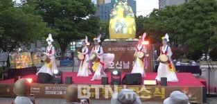 광주 서구불교계 운천저수지에서 봉축탑 점등식