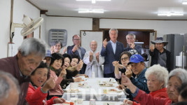 아산 송암사, 어버이날 맞아 외암마을 어르신 초청 점심 공양