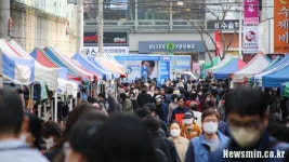 [관심지 르포-달서갑] 3주 만에 열린 ‘월요시장’, 화두는 ‘경제’