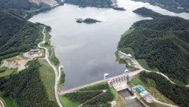 7년 만에 환경부 준공 승인 영주댐···환경단체, 꼼수 반발