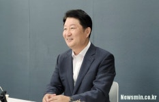 권영진, 달서구병 도전 공식화···“그런 분, 국회의원으로 두면 대구 망신“