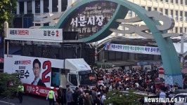 유세 첫날 대구 서문시장 방문한 김문수···당 갈등 얼렁뚱땅 봉합?