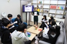 울산 '이센스 영어학원', "즐거움을 여는 열쇠, 언어" 특강 실시