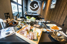 교촌, 누룩 숙성 돼지고기 브랜드 숙성72 선봬