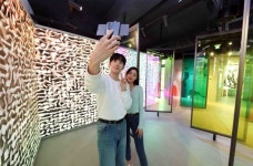 LGU+, 강남 복합문화공간 일상비일상의틈 오픈...MZ세대와 소통 강화