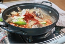 [전국맛탐방] 해돋이 역사기행 코스 포항, 펜션과 횟집 즐길 수 있어
