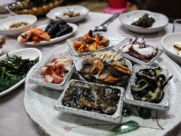 [전국맛탐방] 특유의 문화를 간직한 통영맛집 30년 전통의 원조 통영다찌집은?