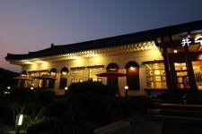 [전국맛탐방] 경주여행, 캘리포니아비치에서 물놀이 후 한정식 맛집에서 식사를 즐기면 금상첨화