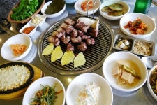 [맛가이버] 흑돼지를 연탄불에 초벌하여 식감을 살린 제주도 서귀포 흑돼지 맛집은?
