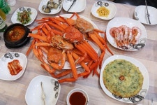 [맛가이버] 춘천·홍천 맛집 홍게좋은날, 가성비 좋은 홍게무한리필과 대게세트 판매 중