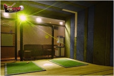 더위에 지친 야구팬들, 스크린야구장 찾아 갈증 해소