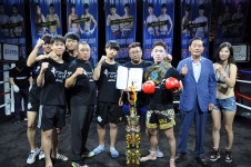 [무에타이-킥복싱] 김해소룡짐 송재완 킥복싱 3개 단체 챔피언 등극