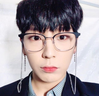 '성범죄 논란' 휩싸인 B.A.P 멤버 힘찬 향해 워마드 비웃음 보내 