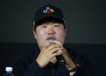 [제네시스 챔피언십] 임성재 정규투어 첫 승...PGA 신인왕의 멋진 역전 드라마 연출