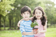 자연 속에서 함양하는 어린이 건강…종합비타민 스페쉬 아테네키즈 영양제 눈길