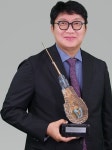 다나성형외과 박재현 원장, ISHRS서 백금모낭상 수상