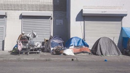 LA 노숙자 해법 ‘게걸음’