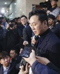 ‘미투’ 잇단 폭로에 민주당 딜레마…‘1당 유지’와 ‘지방선거 승리’