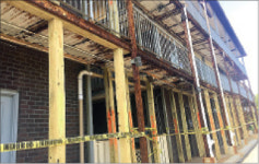 엘리콧시티 오피스빌딩 통로 붕괴