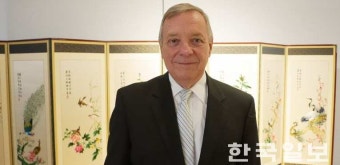 “투표가 정치력 신장의 관건” 한인청소년들과 만난 딕 더빈 연방상원의원