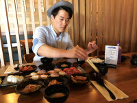아침 스페셜, 점심 특선, 저녁 해피아워…“식사 꼭 챙기세요”