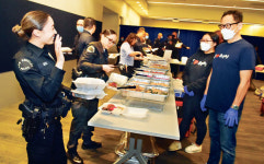 한인식당 “고마워요 LAPD” 한식 대접