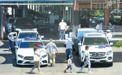 다시 문 연 타운 세차장 북적