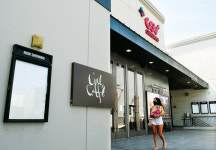 CGV극장·엔터테인먼트 3개월째 셧다운, CJ 아메리카 ‘코로나발 위기’