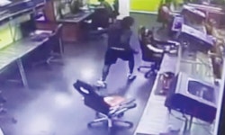PC방서 흑인이‘묻지마 폭행’