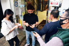 타운업소들 ‘백신 증명’ 빠르게 정착
