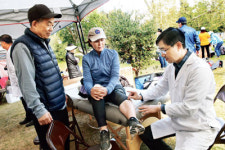 코로나로 지친 몸 자연 속 걷기… 이것이 바로 힐링!