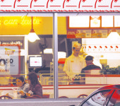 “인 앤 아웃 마저도”…가격 인상