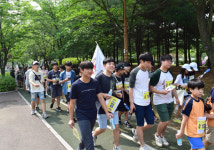 위기가정 돕는 발걸음 이어진 호수공원 길