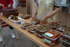 따끈한 즉석 손두부 나왔습니다