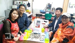 시흥시 꼬마친구 어린이집, 고양 무료급식소에 성금 전달