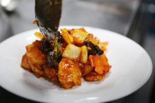 칭찐, 육즙 가득 만두와 개운한 짬뽕 맛 으뜸