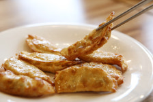 칭찐, 육즙 가득 만두와 개운한 짬뽕 맛 으뜸