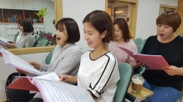노래가 열리는 한 그루 사과나무
