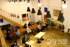 카페·공연장·갤러리, 하나의 액자에 담기다