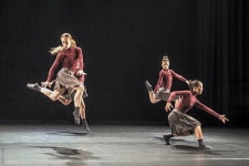 다섯 나라 춤꾼들의 아름다운 협업