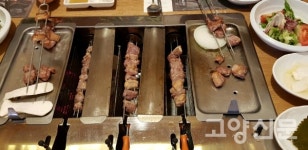 고품격 전통한옥에서 오리맛이 저절로 나네