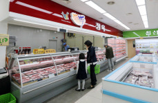 더도 덜도 말고 로컬푸드직매장만 같아라