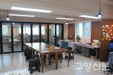 만들고 읽고 놀다 가는, 어른들의 상상공간 열린다