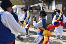 산황동 땅 밟으며 골프장 증설반대