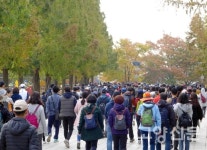 깊어가는 가을, 고양의 자랑 호수공원~한강~북한산 30km를 걷다