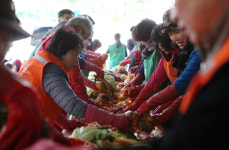 중산동, 김장도 전달하고 정도 나눴어요