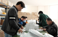 구산동장애인직업재활원, 중증장애인들이 만든 LED등 품질 좋습니다