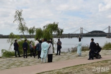 주민들이 기획한 여행상품… 전기차 타고 역사·자연 즐겨요