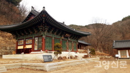 북한산성 한가운데에서 다시 일어서는 천년의 꿈