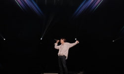 한여름 무더위 날려준 감동의 열창… 아침음악나들이 정동하 콘서트